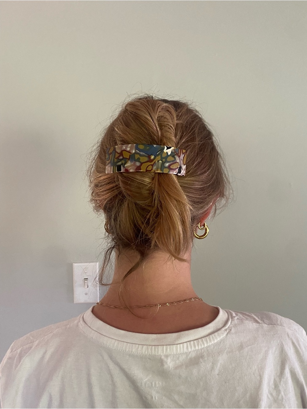 Chunks Multicolor Resin Hair Clip with Blue, Green, Pink & Beige Accents